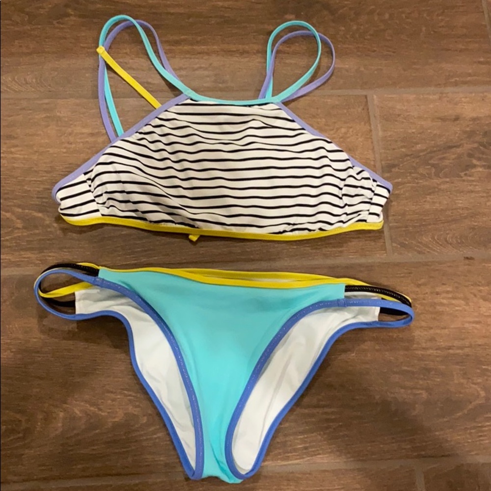 VS Bikini